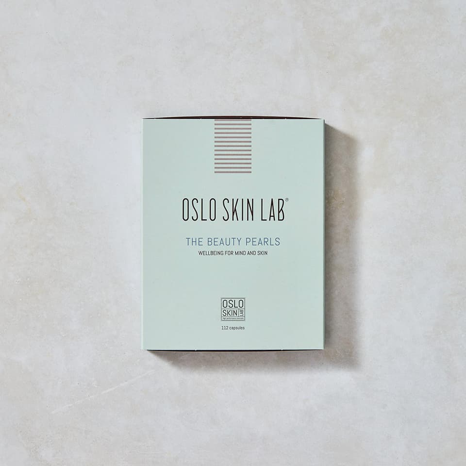 Närbild på The Beauty Pearls, hudvård inifrån från Oslo Skin Lab