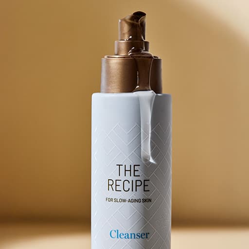 Närbild på ansiktsrengöringen The Recipe Cleanser