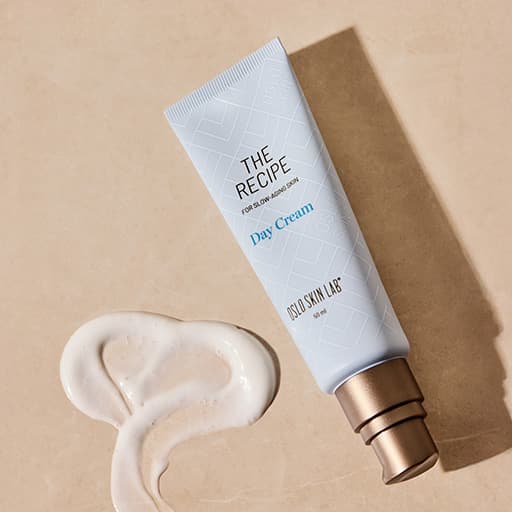 Day Cream från Oslo Skin Lab med krämtextur, återfuktande ansiktskräm för daglig hudvård